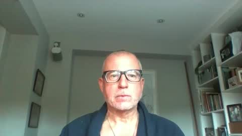 Snapshot of nmmm124347 chatting on 05-10-26, 06:18 nmmm124347 online show from 05-10-26, 06:18