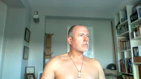 Snapshot of nmmm124347 chatting on 07-08-26, 11:15 nmmm124347 online show from 07-08-26, 11:15