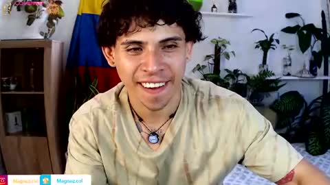 Snapshot of no_face_69 chatting on 06-18-26, 06:34 x online show from 06-18-26, 06:34