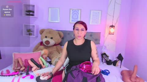 Snapshot of noa_001 chatting on 05-31-26, 02:02 noa online show from 05-31-26, 02:02
