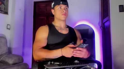 noah_223 online show from 06-23-26, 02:31