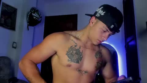 noah_223 online show from 07-21-26, 04:37