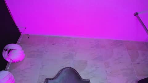 Zoe  online show from 04-25-26, 03:31