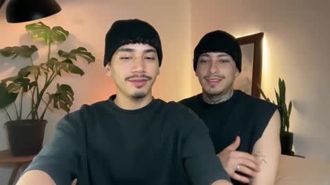 noah_and_steven online show from 05-31-26, 03:04