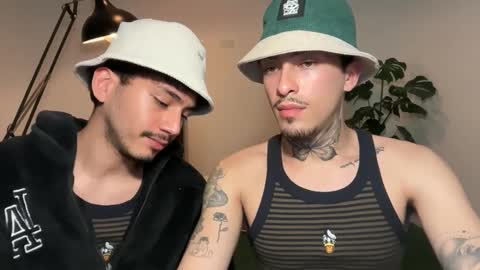 noah_and_steven online show from 06-11-26, 02:53