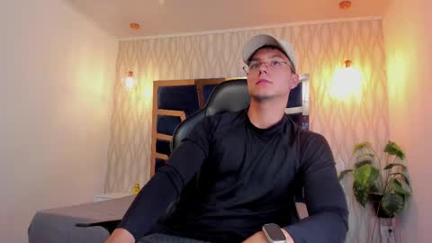 Noah online show from 03-19-26, 05:17