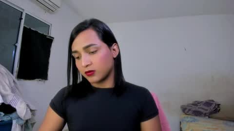 Snapshot of noah_cute18 chatting on 03-07-25, 10:43 Noah online show from 03-07-25, 10:43