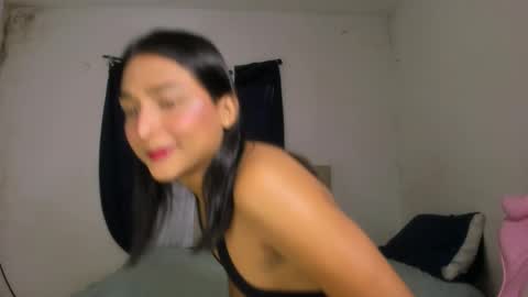 Snapshot of noah_cute18 chatting on 10-10-25, 08:41 Noah online show from 10-10-25, 08:41