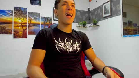 noah_flynn1 online show from 02-04-26, 10:32