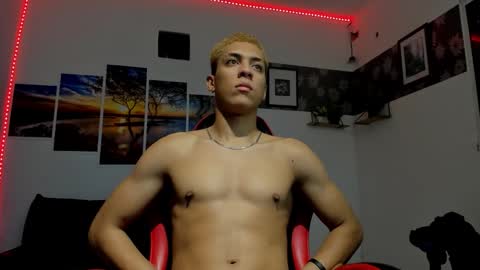 noah_flynn1 online show from 02-26-26, 06:45