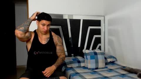 Noah Harris01 online show from 11-30-25, 01:42