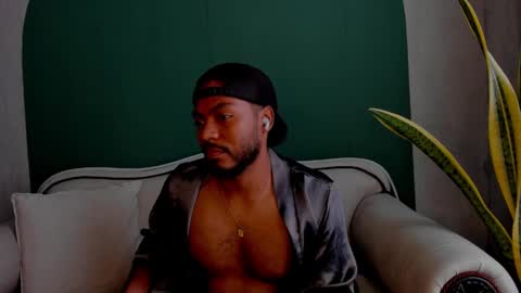 Noah online show from 03-06-25, 05:22