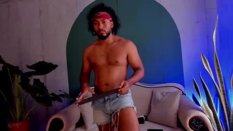 Noah online show from 11-16-25, 02:44