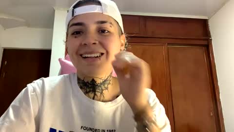 Snapshot of noah_martini chatting on 01-23-25, 11:05 noah hehim online show from 01-23-25, 11:05