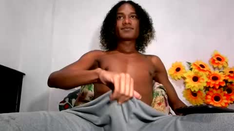 Snapshot of noah_miller7 chatting on 06-20-26, 09:01 Noah Millers online show from 06-20-26, 09:01