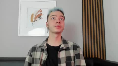    online show from 03-10-25, 12:04