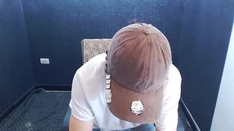 Snapshot of noah_sokolov chatting on 11-08-25, 03:56 noah_sokolov online show from 11-08-25, 03:56