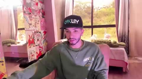 Snapshot of noah_walker18 chatting on 01-06-26, 08:45 noah_walker18 online show from 01-06-26, 08:45