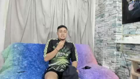 Noahandbunny online show from 05-11-26, 02:45
