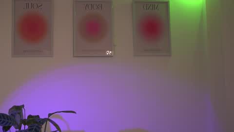 Noah     online show from 02-23-25, 08:06