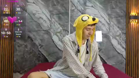 Snapshot of noahwalker__ chatting on 06-13-26, 11:08 online show from 06-13-26, 11:08