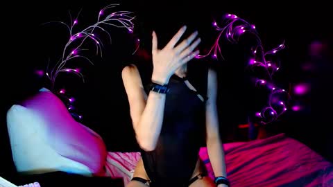 Snapshot of noahxtar chatting on 10-26-25, 02:06 Noah Xtar online show from 10-26-25, 02:06