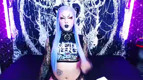 caroline online show from 06-17-26, 12:57