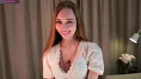 Snapshot of nobukohittle chatting on 05-10-26, 08:25 Emmy online show from 05-10-26, 08:25