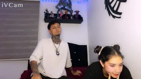 Snapshot of nocturnallovers_ss chatting on 11-22-25, 05:17 Jean Y Isa online show from 11-22-25, 05:17