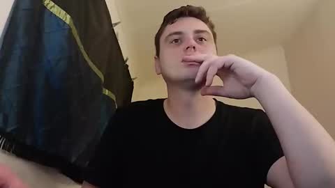 Snapshot of nocycle000 chatting on 09-12-25, 09:15 Nocycle000 online show from 09-12-25, 09:15