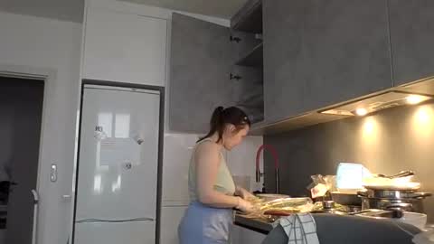 nodarell online show from 11-23-25, 09:42