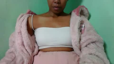 noellah online show from 10-08-25, 07:06