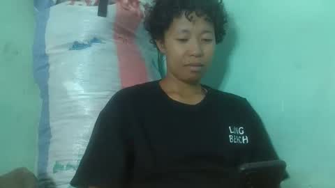 Snapshot of noellah chatting on 02-09-26, 07:01 noellah online show from 02-09-26, 07:01