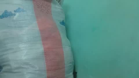 Snapshot of noellah chatting on 02-14-26, 07:05 noellah online show from 02-14-26, 07:05