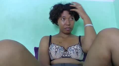 noellah online show from 04-26-26, 05:43