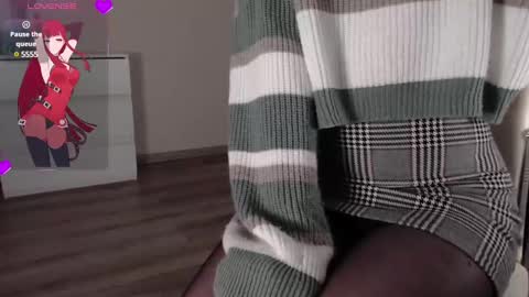 noelleneptune online show from 01-30-25, 02:47