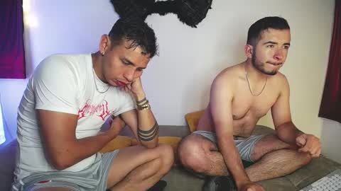 noha_and_iam1 online show from 02-12-26, 11:27