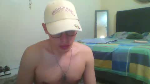 Snapshot of noha_free chatting on 03-10-25, 02:39 Noha online show from 03-10-25, 02:39