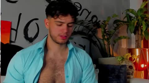 Snapshot of noha_miler chatting on 02-25-25, 06:53 kevin online show from 02-25-25, 06:53