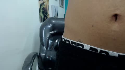 Noha Scott online show from 12-24-24, 02:43