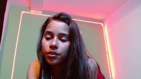 Noha Thomson online show from 12-12-24, 08:53