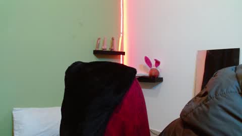 Noha Thomson online show from 12-13-24, 11:50