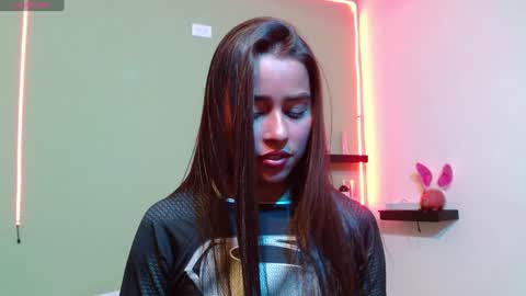 Noha Thomson online show from 01-24-25, 06:04