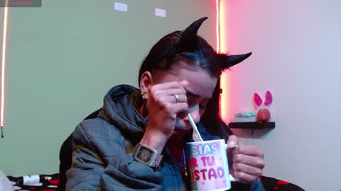 Noha Thomson online show from 02-03-25, 12:57