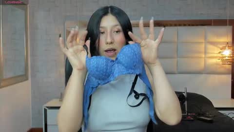 Snapshot of nohemi_louse chatting on 09-09-25, 07:13 Nohemi online show from 09-09-25, 07:13