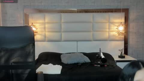 Snapshot of nohemi_louse chatting on 09-20-25, 07:04 Nohemi online show from 09-20-25, 07:04