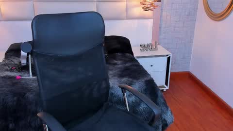  Nohemi   online show from 02-12-26, 07:42