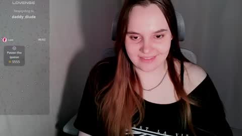 noir_ember_ online show from 08-07-26, 05:59