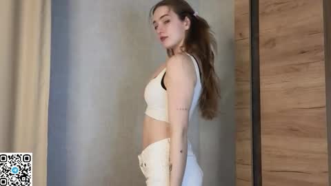 Sophie online show from 02-26-26, 06:12