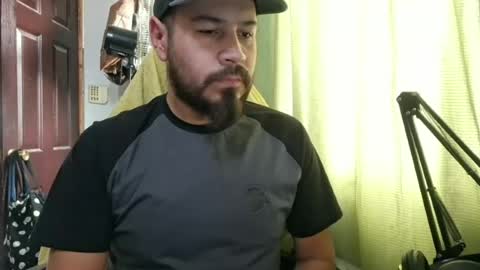 Snapshot of noizemanx chatting on 06-18-26, 04:00 noizemanx online show from 06-18-26, 04:00